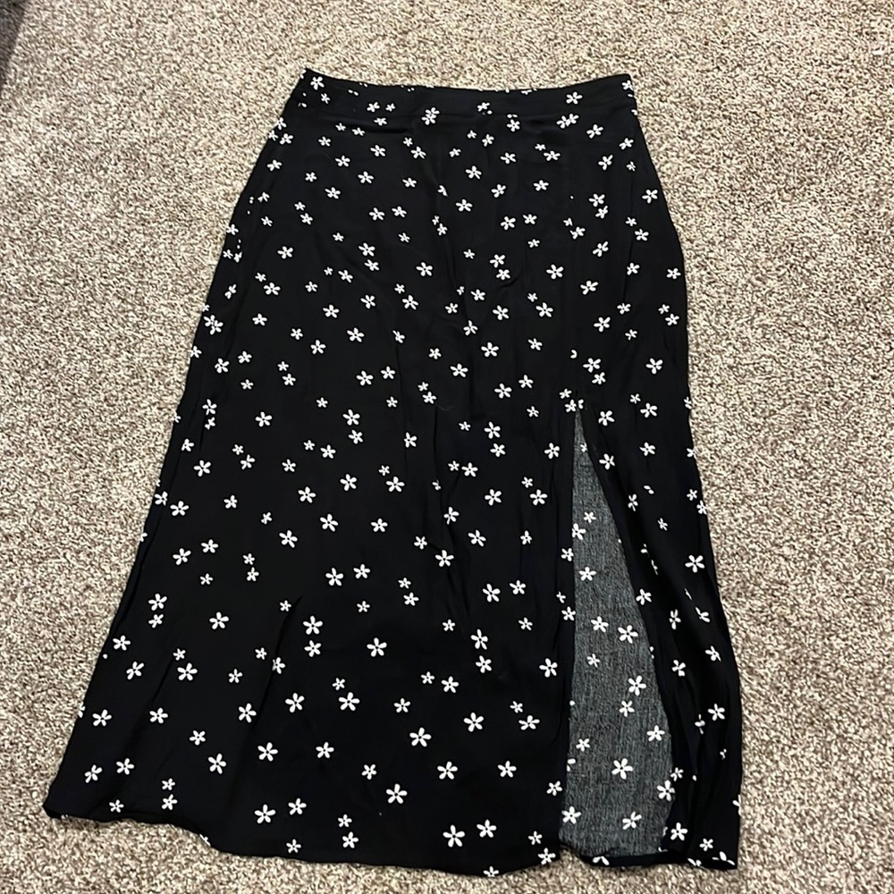 NEW PacSun Black White Floral Maxi Skirt